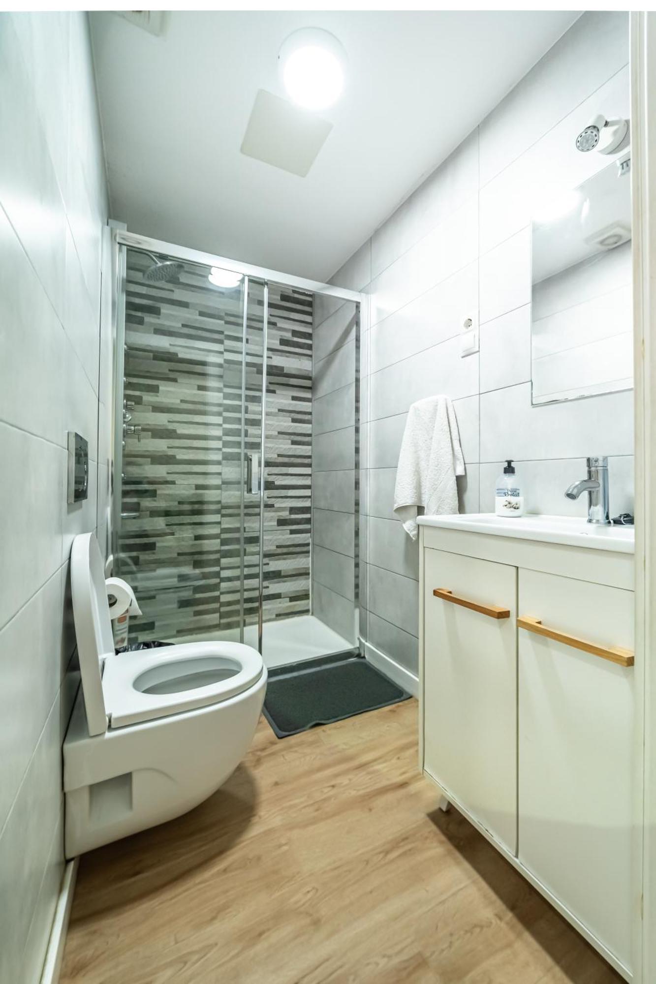 New Flat , Modern , Wifi, 10Min Sol, 5 Reina Sofia Apartment Мадрид Екстериор снимка