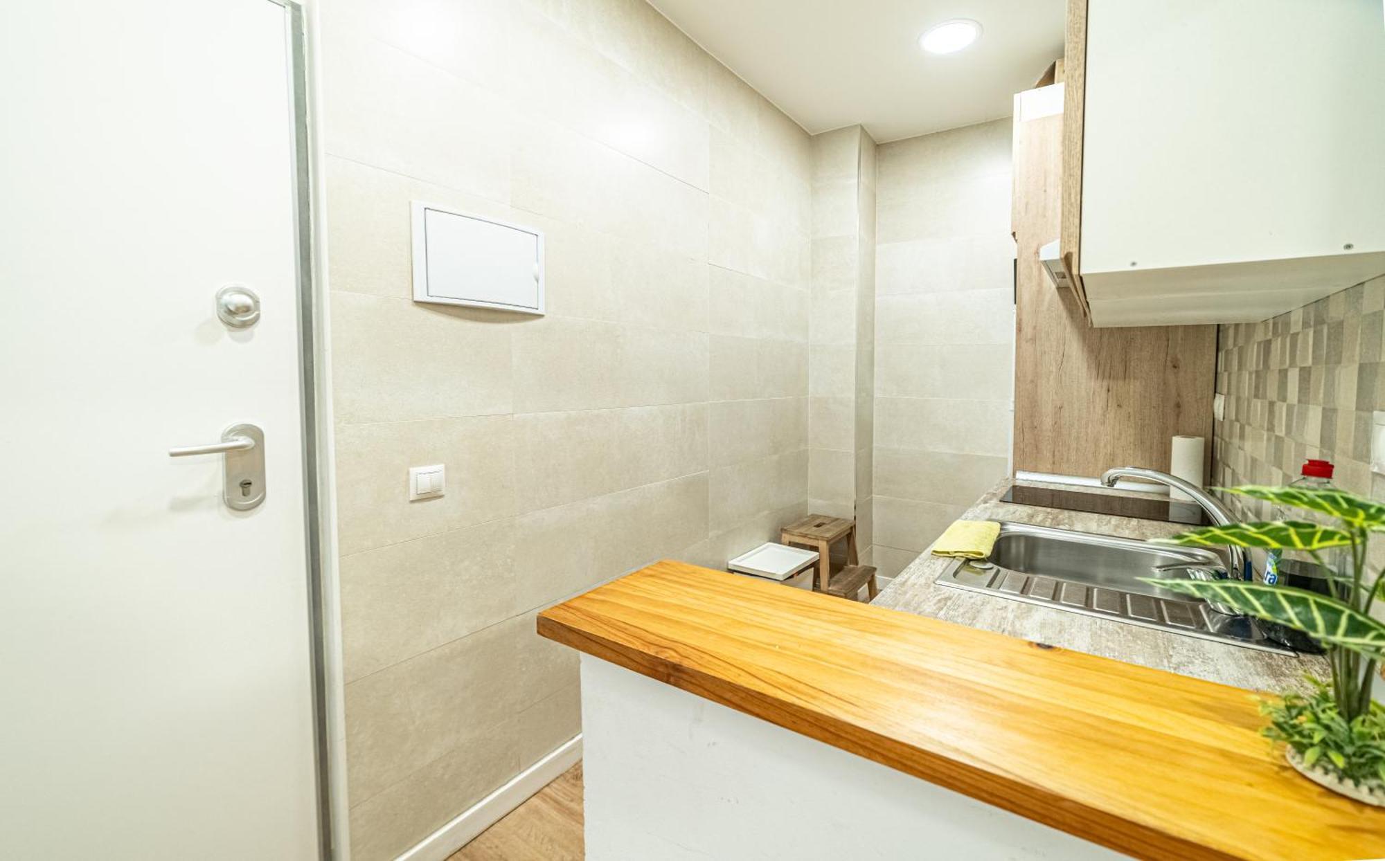 New Flat , Modern , Wifi, 10Min Sol, 5 Reina Sofia Apartment Мадрид Екстериор снимка