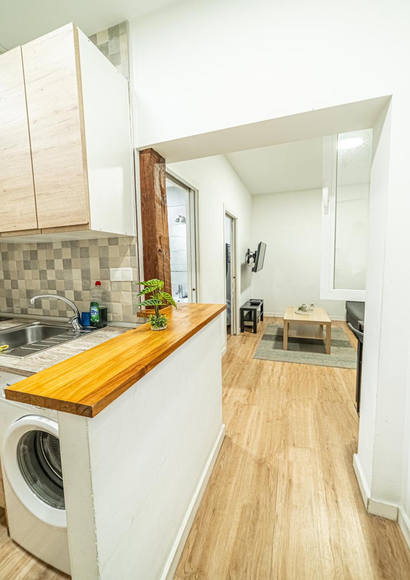 New Flat , Modern , Wifi, 10Min Sol, 5 Reina Sofia Apartment Мадрид Екстериор снимка